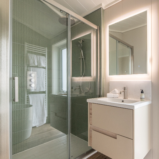 The Sandpiper – Bathroom